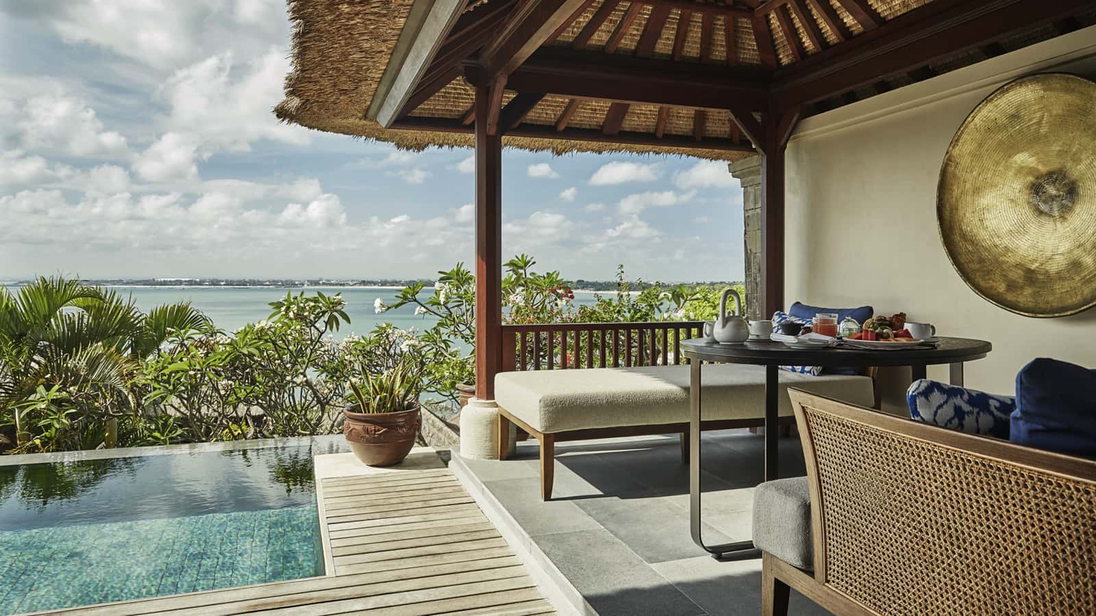 фо сизонс бали. Four seasons jimbaran. Four seasons resort bali at jimbaran bay 5*. Movenpick resort spa jimbaran bali. балийский душ с видом на океан.