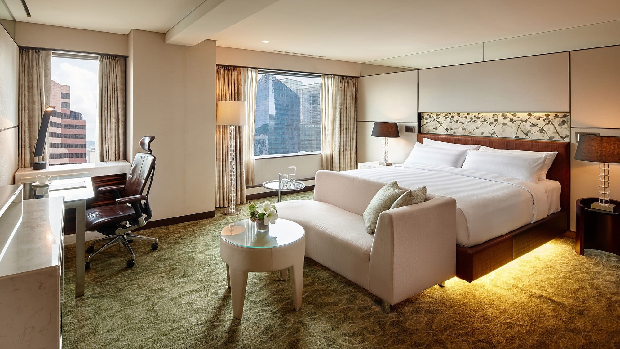 Lotte seoul. Lotte Hotel Seoul. Lotte Hotel Seoul Room. Lotte Hotel Seoul 1979. Лотте отель Сеул первый отель.