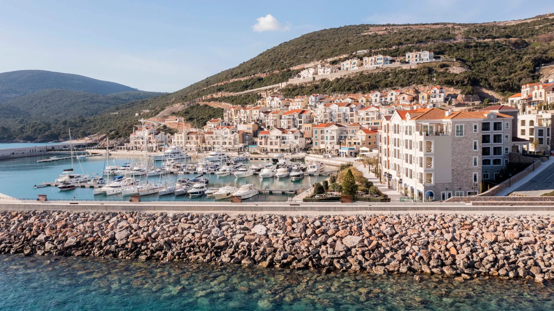 Черногория звезды. Луштица Черногория. Луштица. Lustica Bay.