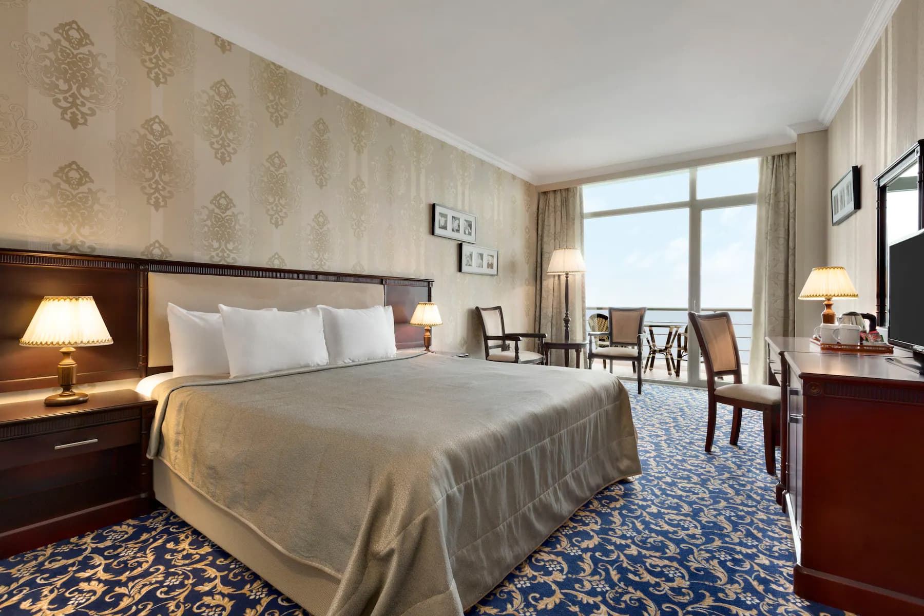 Wyndham baku. Ramada отель Баку. Ramada by Wyndham Baku Hotel 5. Ramada by Wyndham 5 Баку. Баку отель Рамада 4 звезды.